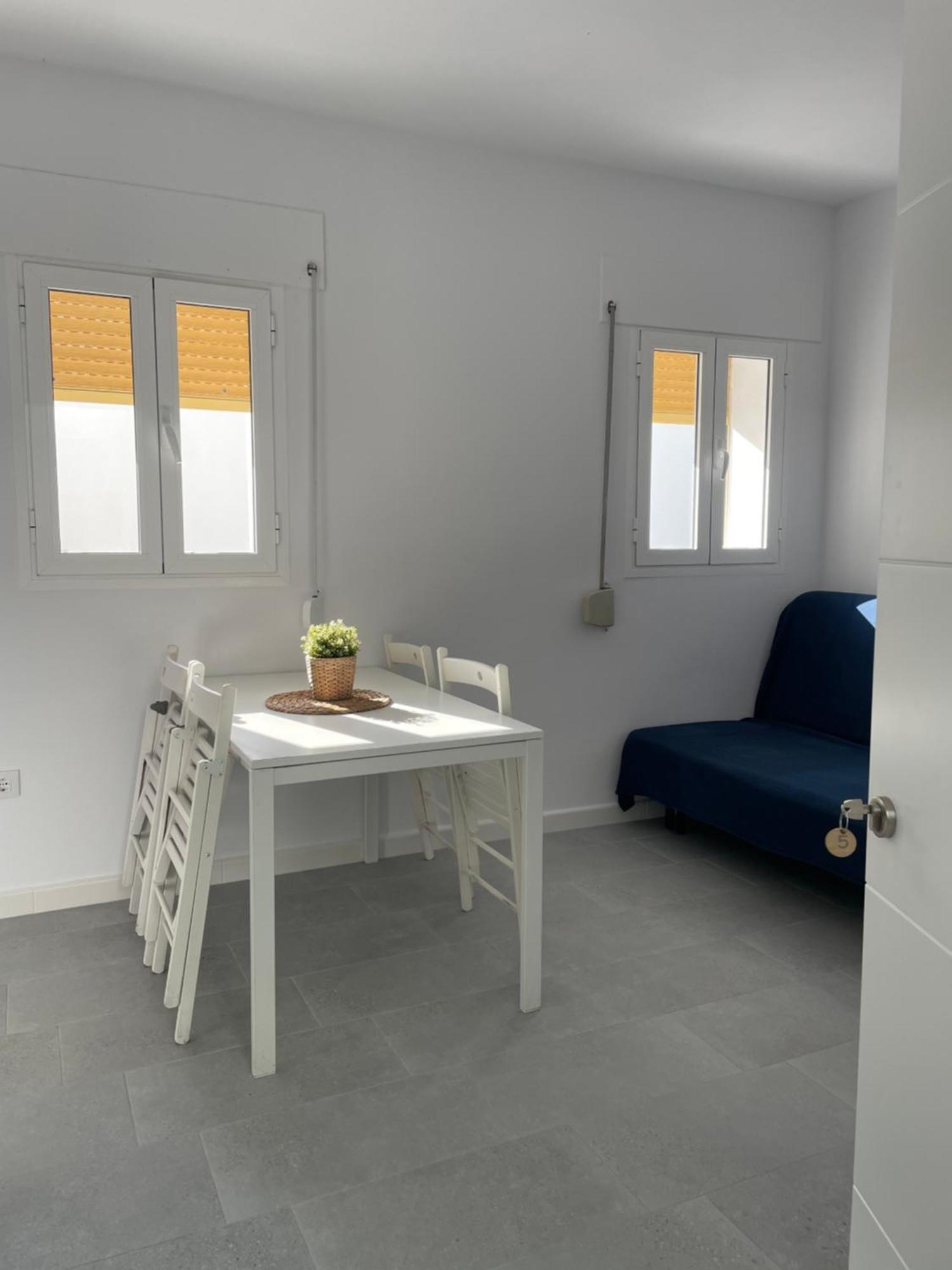 Ch II Apartments Zona De Ocio Nocturno 콘일데라프론테라 외부 사진